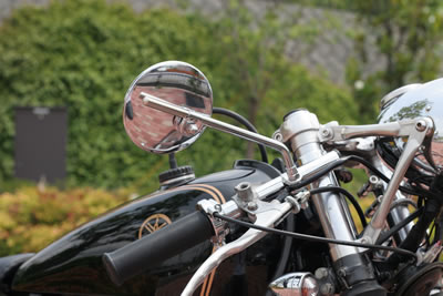 モーターガレージグッズの sr400sr500 カスタムバイク集